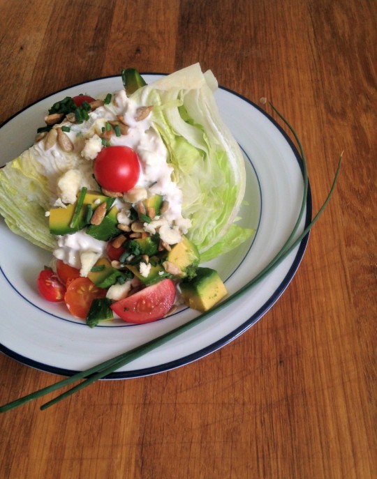 classic wedge salad with buttermilk blue cheese dressing | rosemarried.com